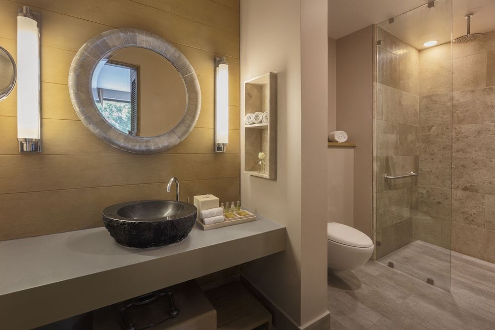 The Yucatan Playa del Carmen, Tapestry Collection by Hilton Standard Room, 1 King Bed 2