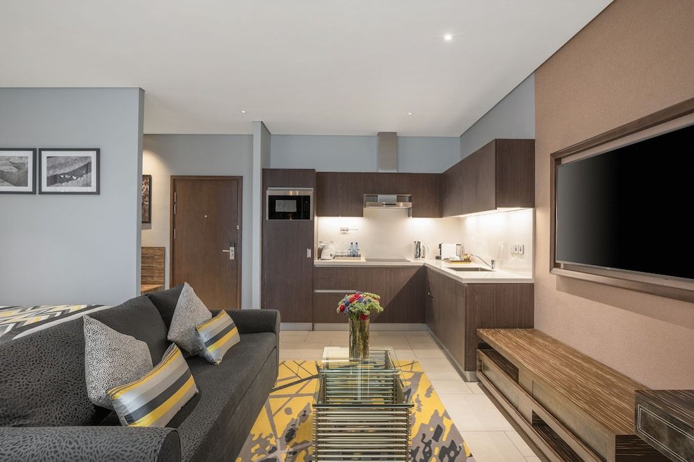 Neelkanth Sarovar Premiere Executive Suite, 2 Twin Beds, Kitchenette 5