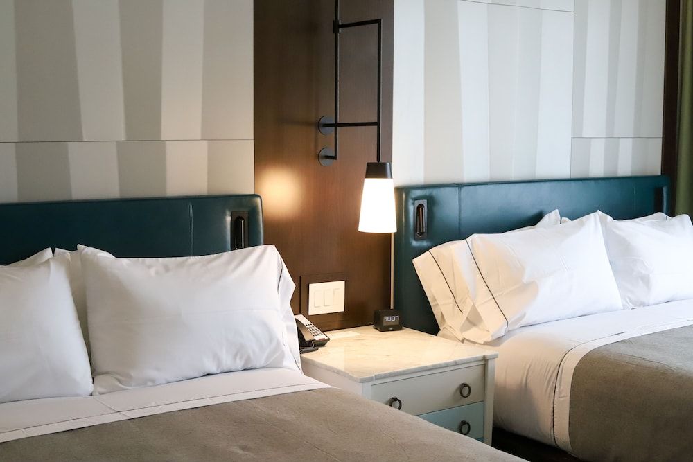 Room, 2 Queen Beds, Accessible (Hearing)