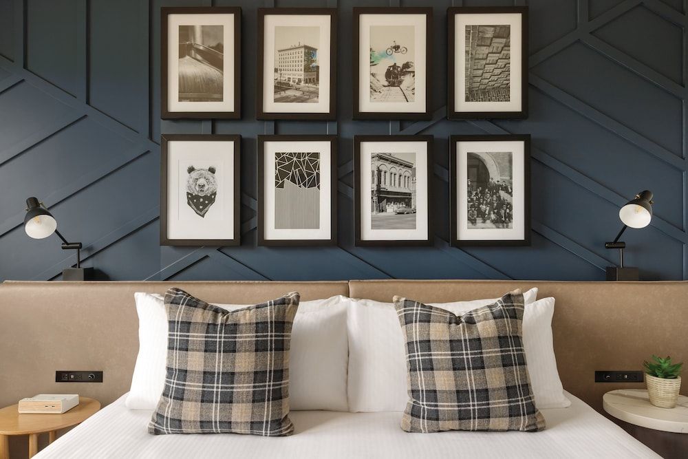 Suite (Outfitter)
