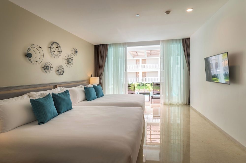 undefined Centara Ao Nang Beach Resort & Spa Krabi