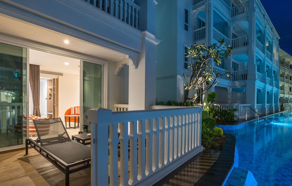 undefined Centara Ao Nang Beach Resort & Spa Krabi 2