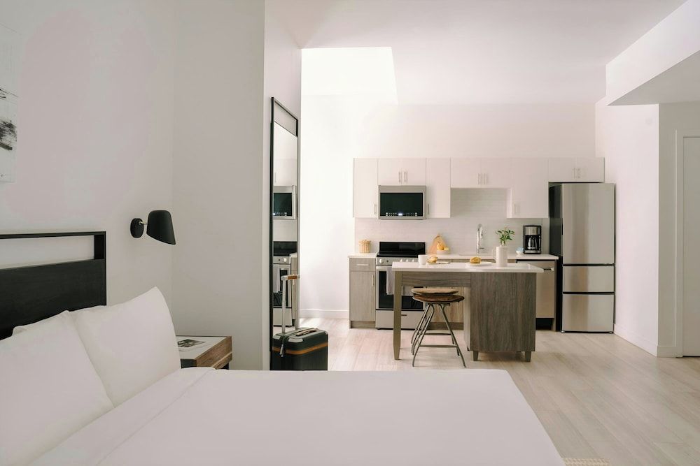 Superior Studio, 1 King Bed