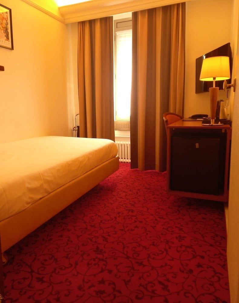Economy Single Room