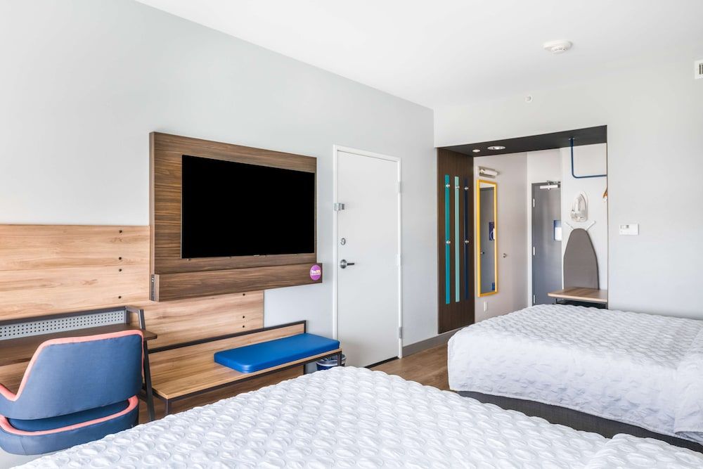 Room, 2 Queen Beds, Accessible (Hearing)