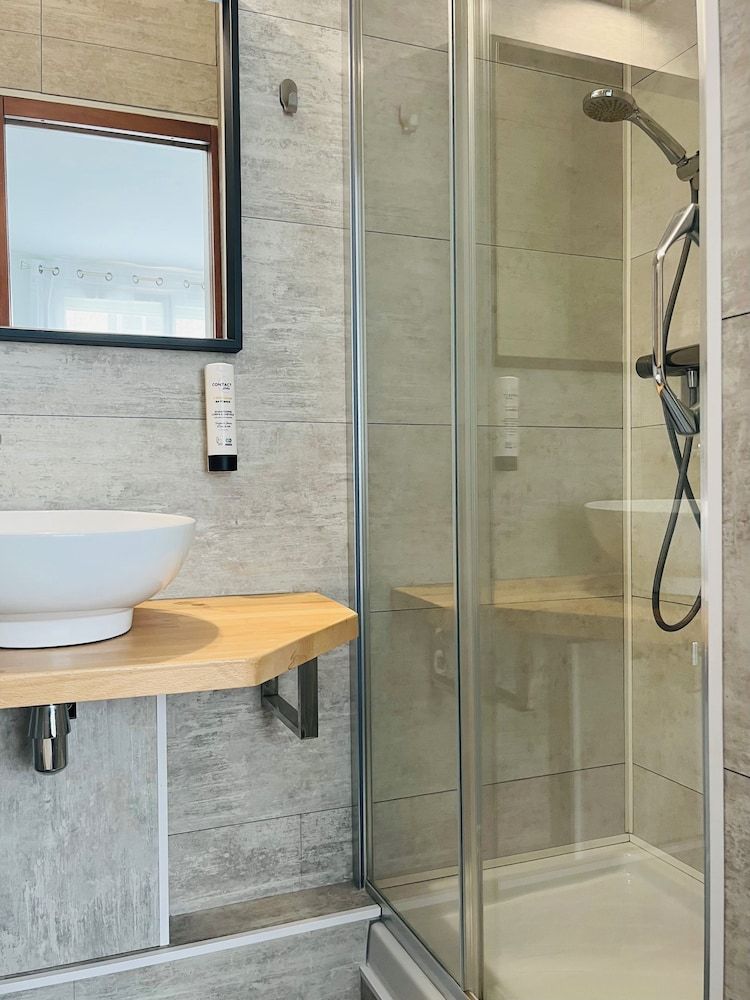 Hotel Bristol Standard Double or Twin Room 11