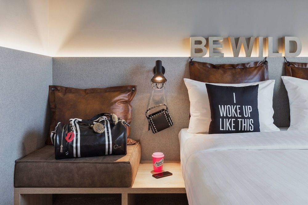 Moxy Munich Ostbahnhof Room, 1 Queen Bed 2