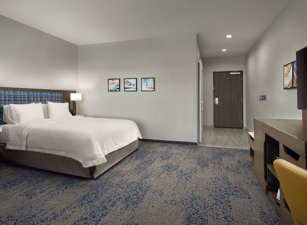 Room, 1 King Bed, Non Smoking