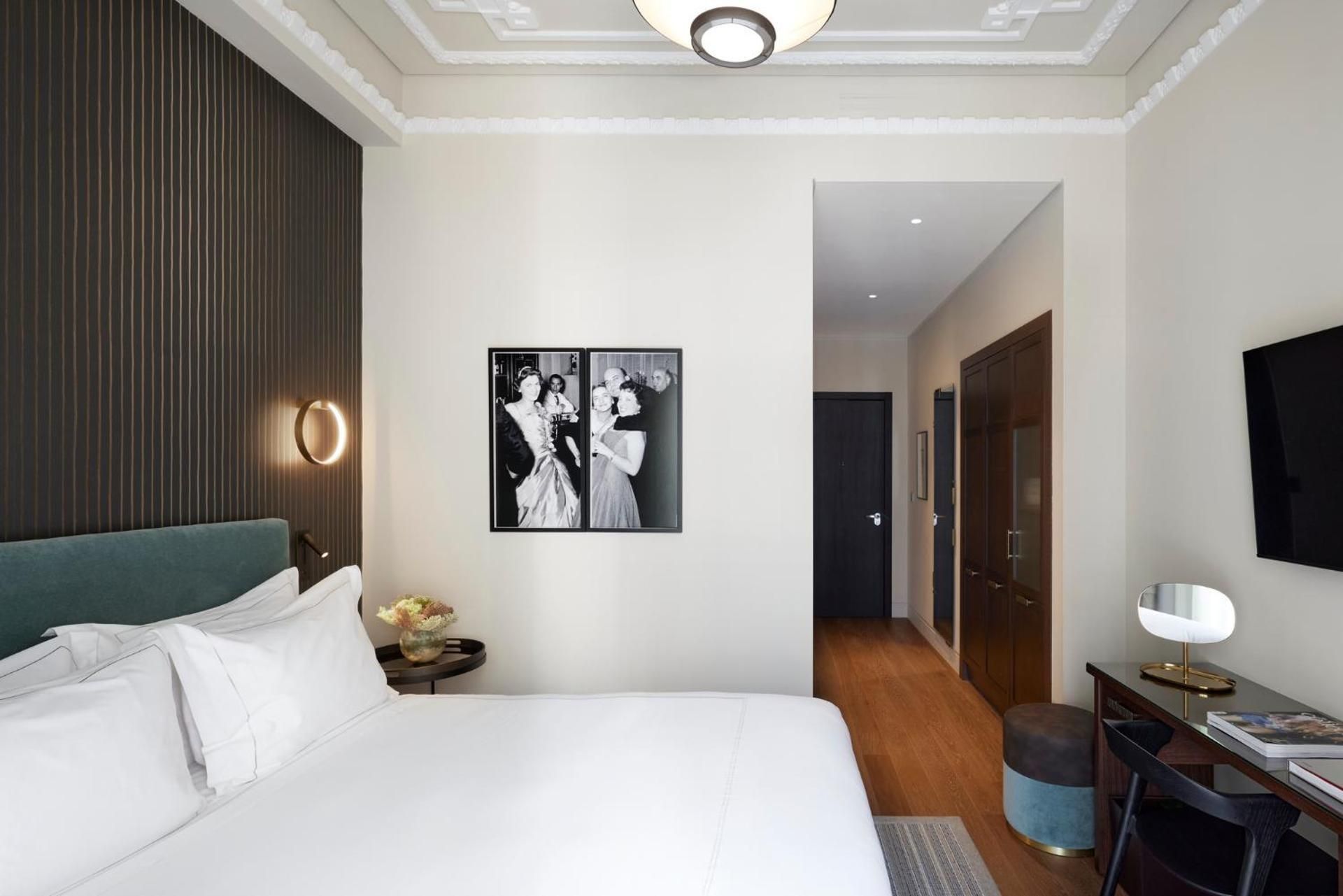 Classic Courtyard View Room