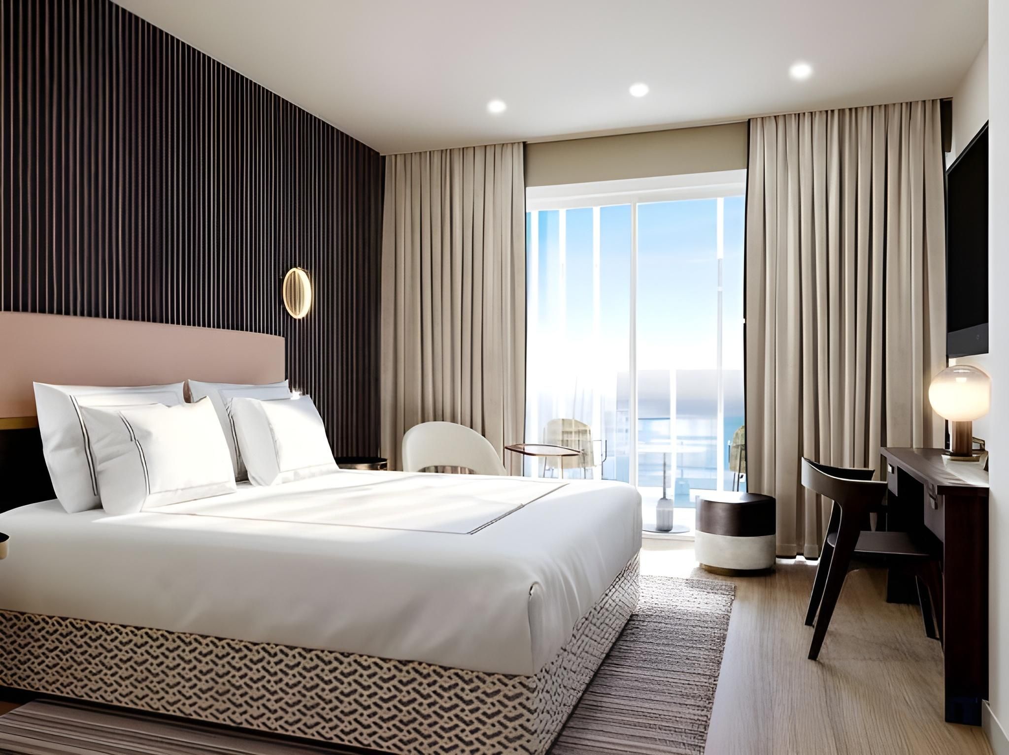 Deluxe Sea View Room with Balcony