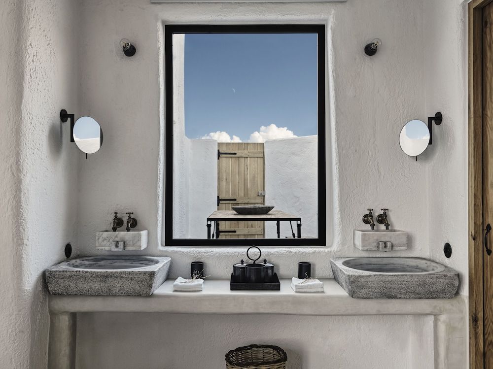 Nomad Mykonos - Small Luxury Hotels of the World Honeymoon Suite Sea View with Outdoor Hot Tub 7