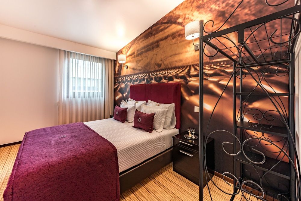 Lounge Inn Double Room, Balcony 6