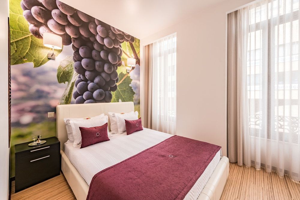 undefined Lounge Inn 2