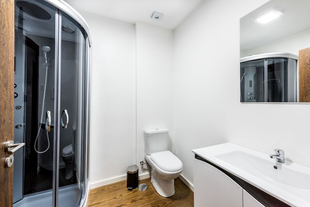 undefined Lounge Inn 7