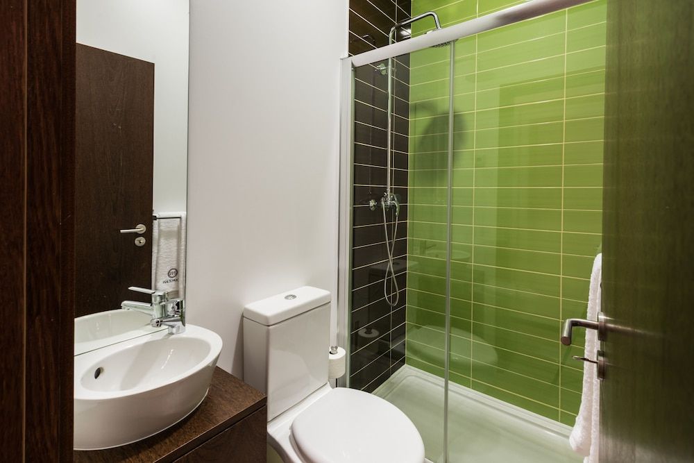 Lounge Inn Double Room, Balcony 9