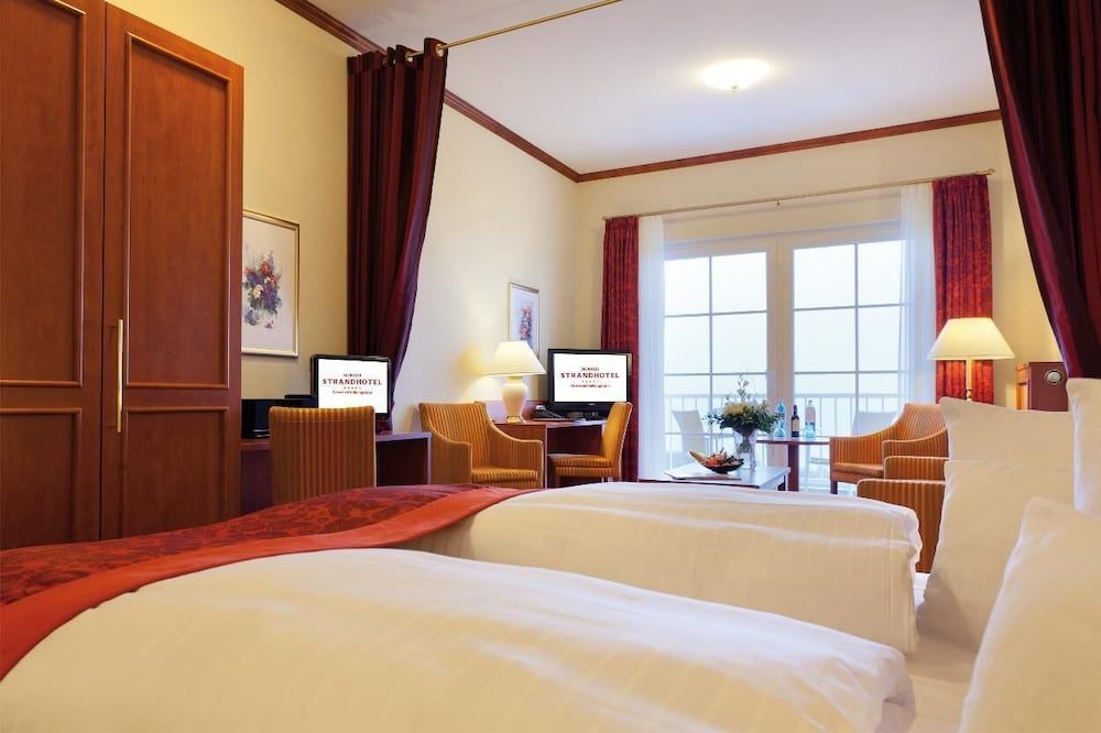 Morada Strandhotel Ostseebad Kühlungsborn Triple Room, Partial Sea View 2