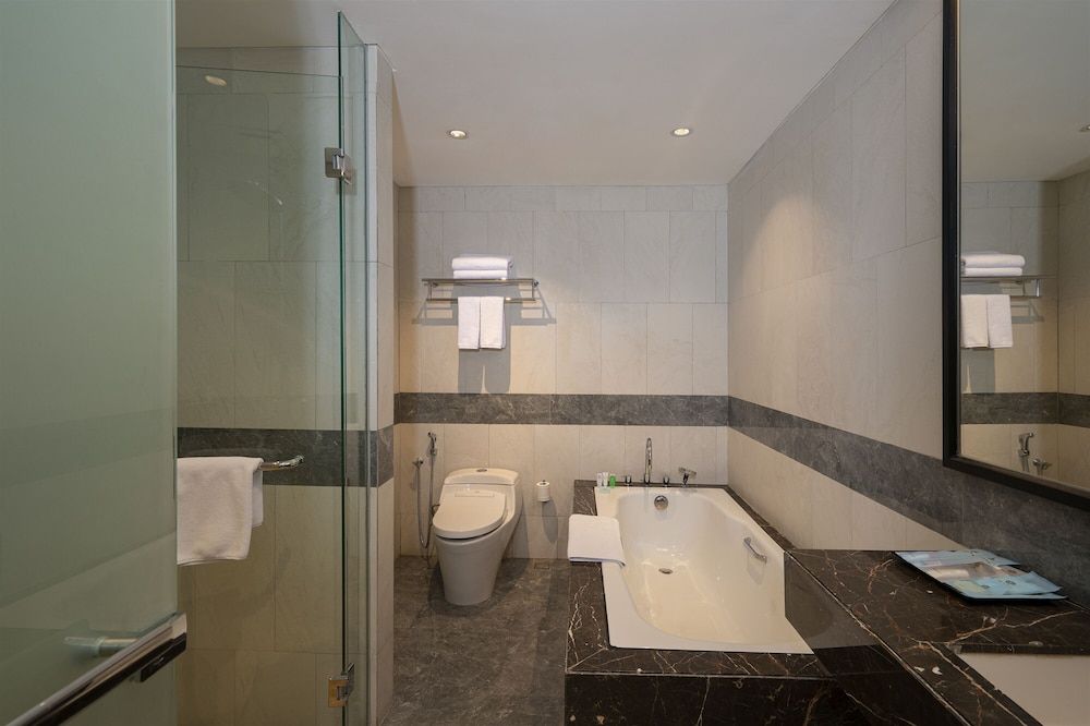 undefined Anara Airport Hotel 7