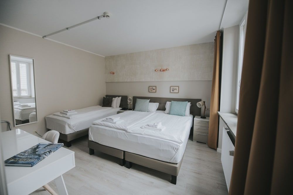 undefined Hôtel Le Châtelet 5