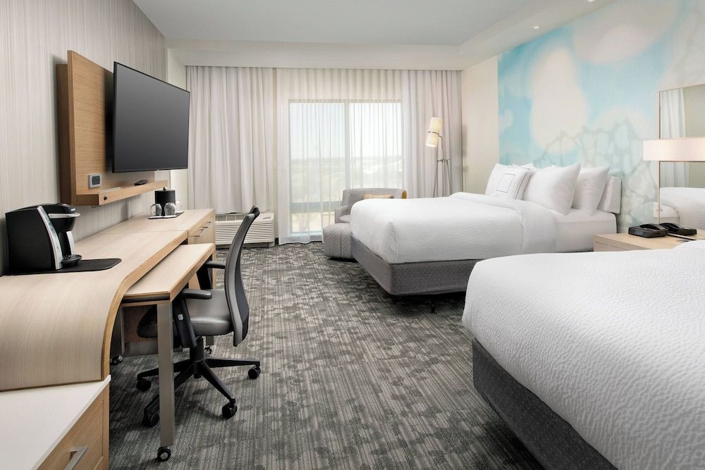 Room, 2 Queen Beds, Non Smoking