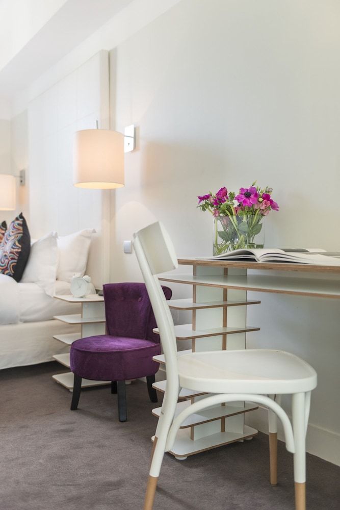 undefined Le Placide Saint Germain des Pres