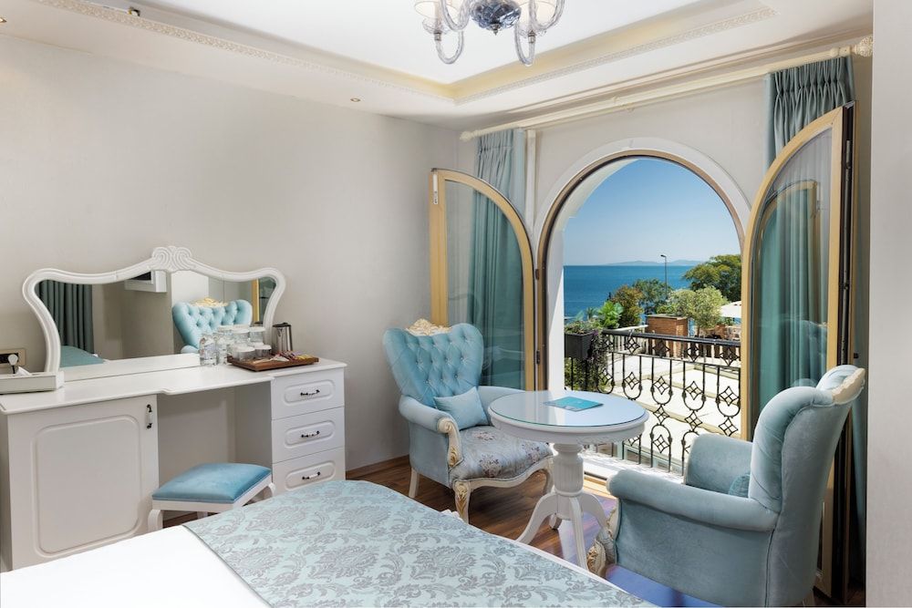 undefined Seven Hills Palace & Spa 3