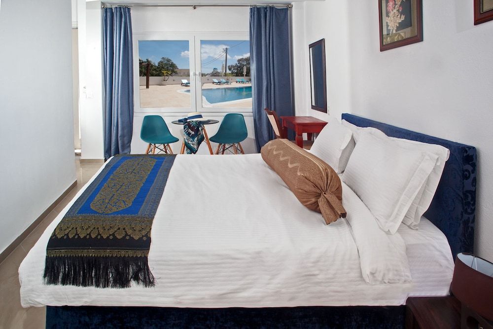 undefined Arlene Suites 5