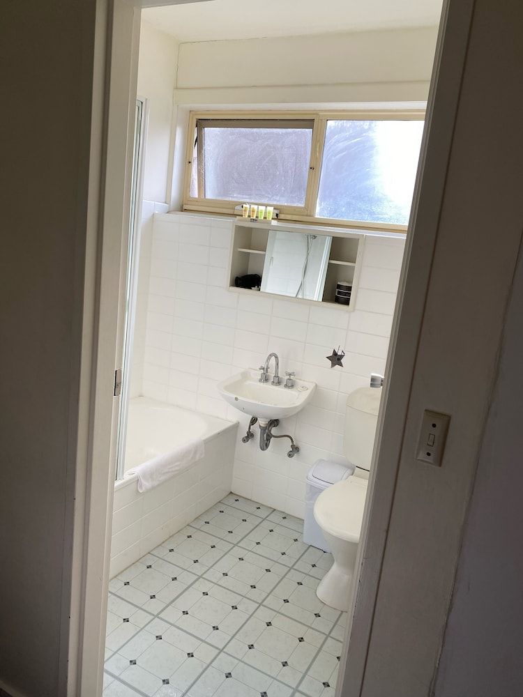 City Edge Serviced Apartments East Melbourne Family Studio Apartment - Treasury Building 6