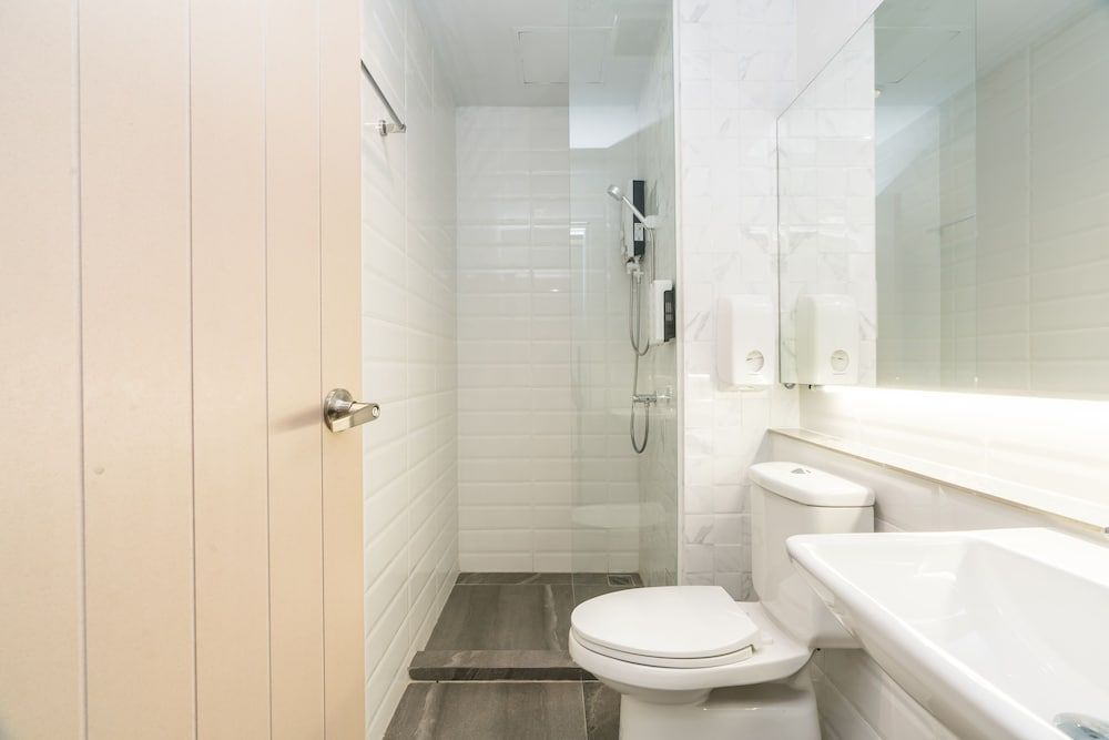 Marwin Villa Superior Double or Twin Room 11