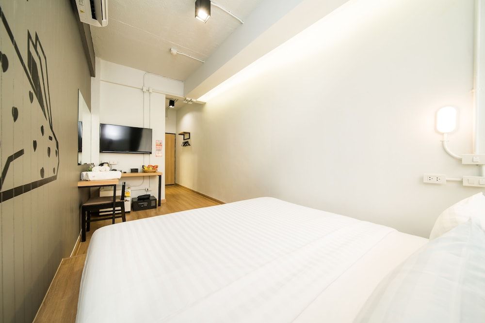 Marwin Villa Superior Double or Twin Room 8