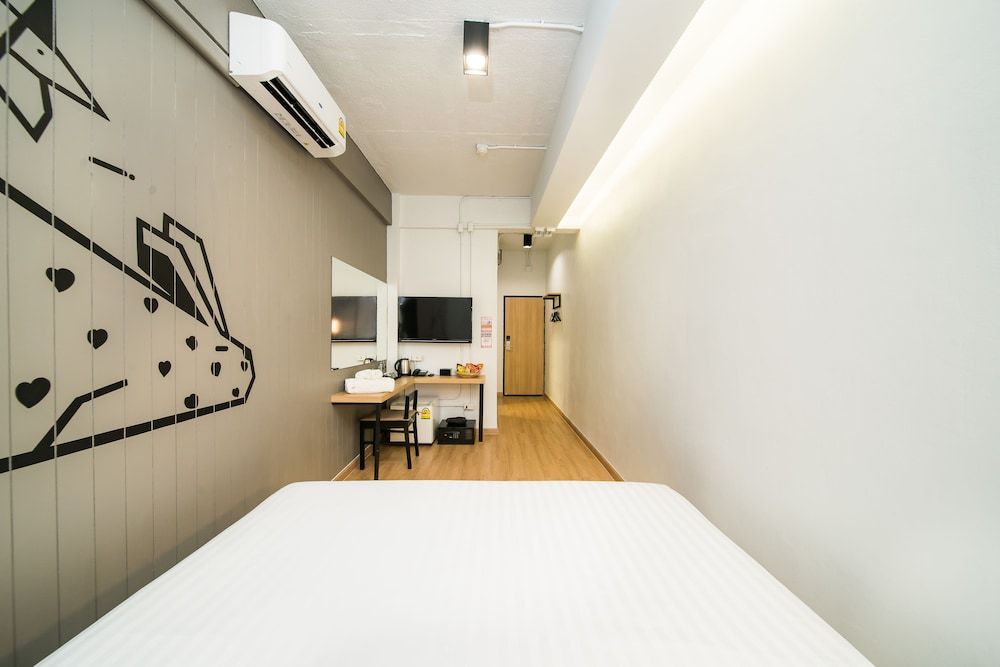 Marwin Villa Superior Double or Twin Room 6