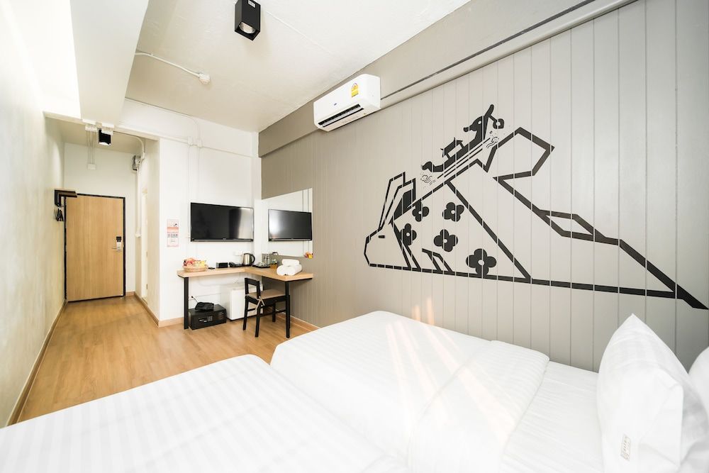 Marwin Villa Superior Double or Twin Room 5