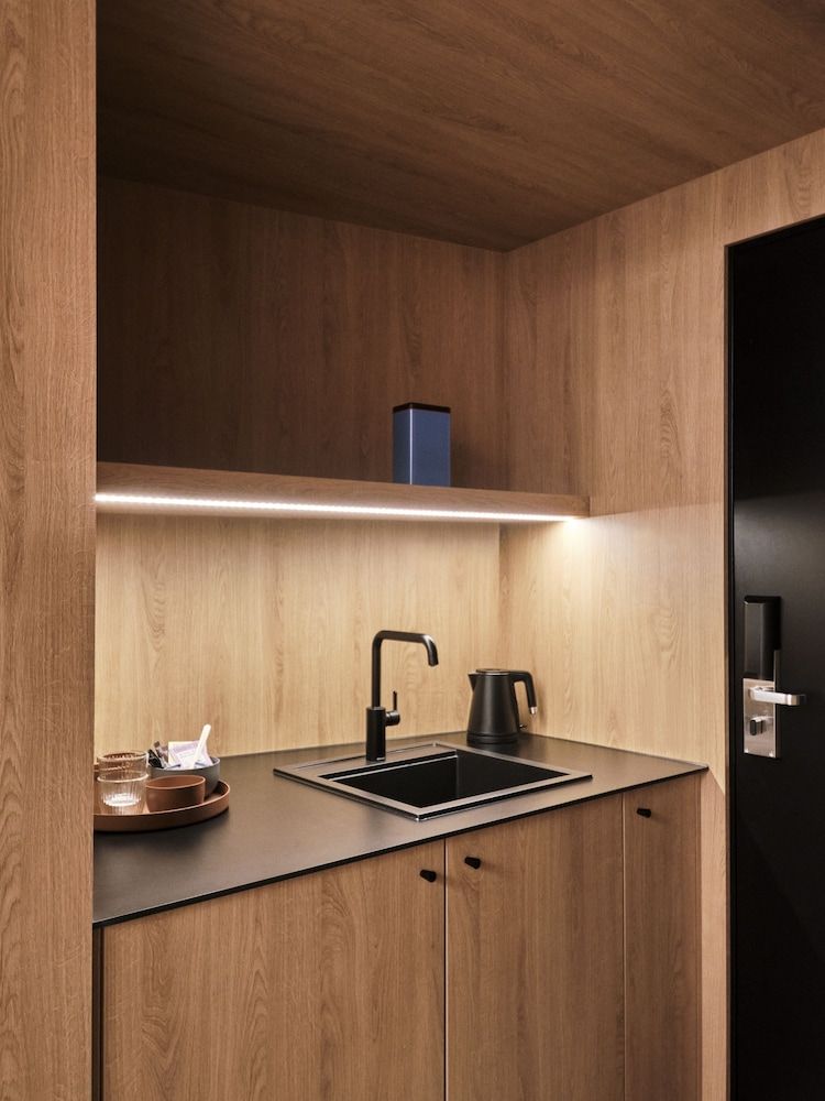 A Place to Hotel Esbjerg Comfort Studio, 1 Queen Bed, Balcony 4