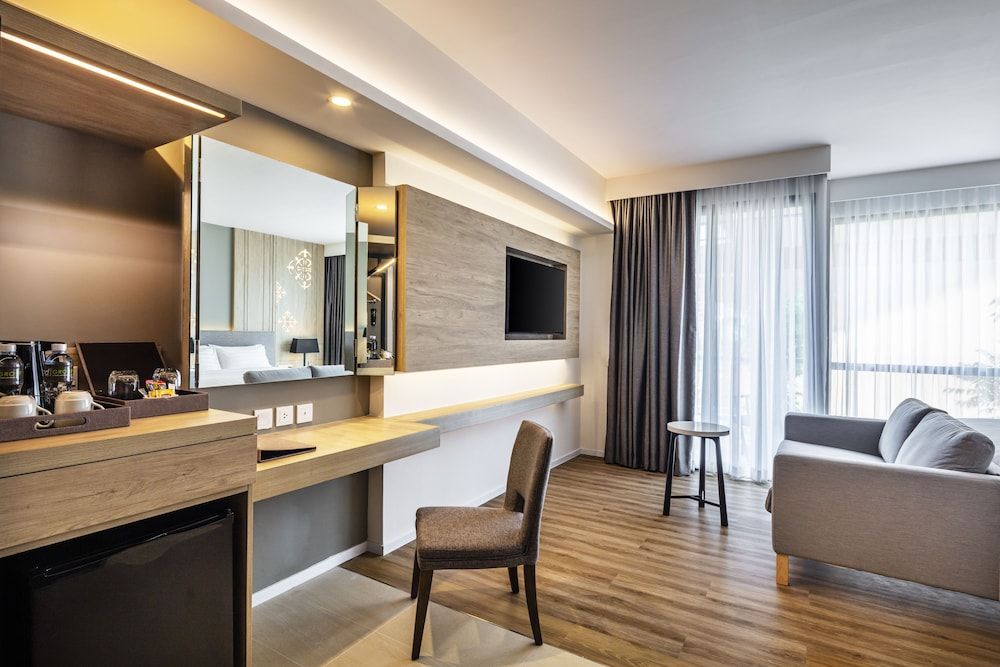 Hotel Amber Pattaya Grand Deluxe Room 17