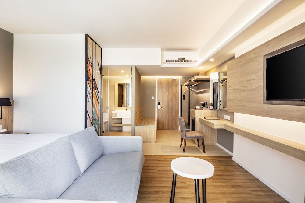 Hotel Amber Pattaya Grand Deluxe Room 20