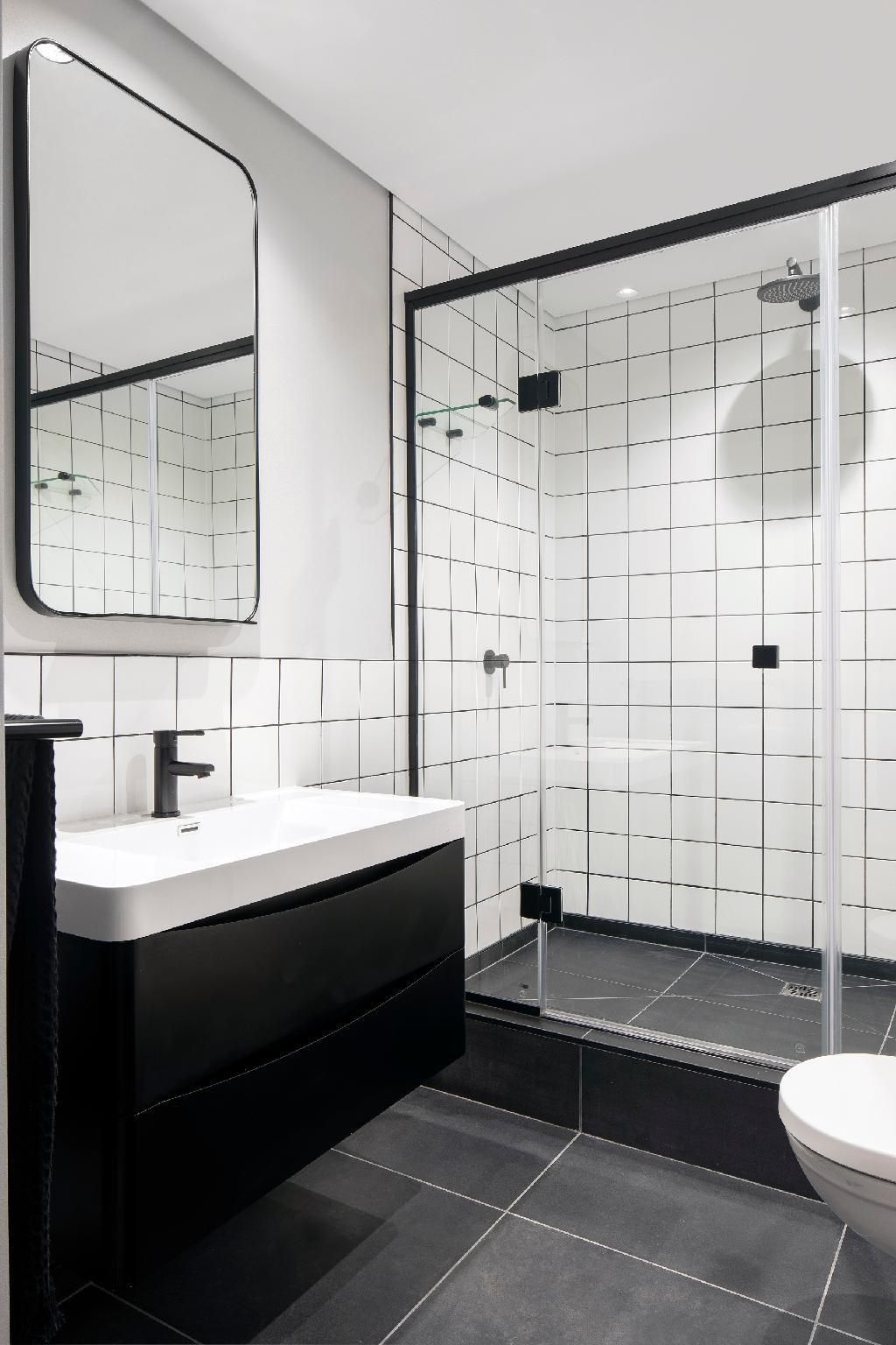 Deluxe One-Bedroom Suite