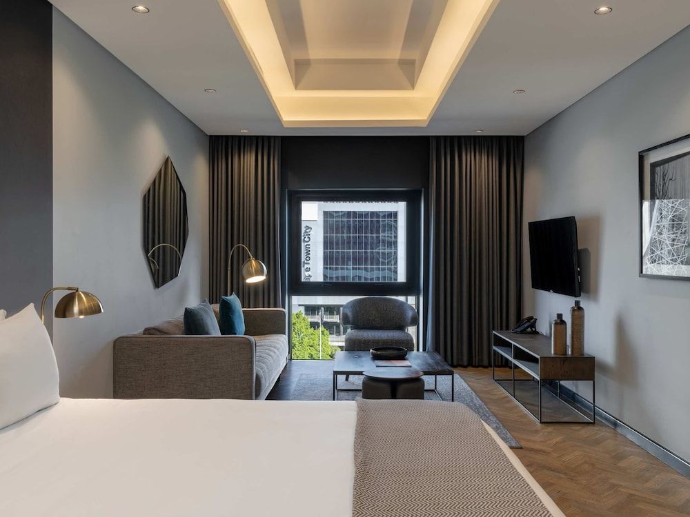 undefined The Onyx Apartment Hotel by NEWMARK 9