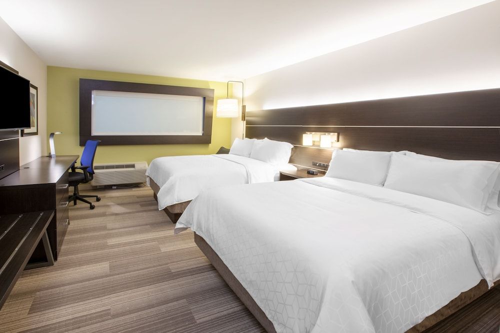 Standard Room, 2 Double Beds