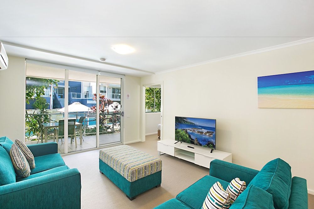 Mantra Nelson Bay 1 Bedroom Pool View Apartment 5