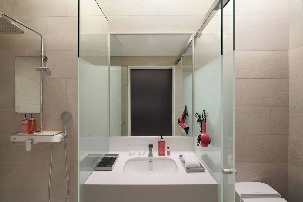 Moxy Seoul Insadong Room, 2 Twin Beds, Non Smoking 6