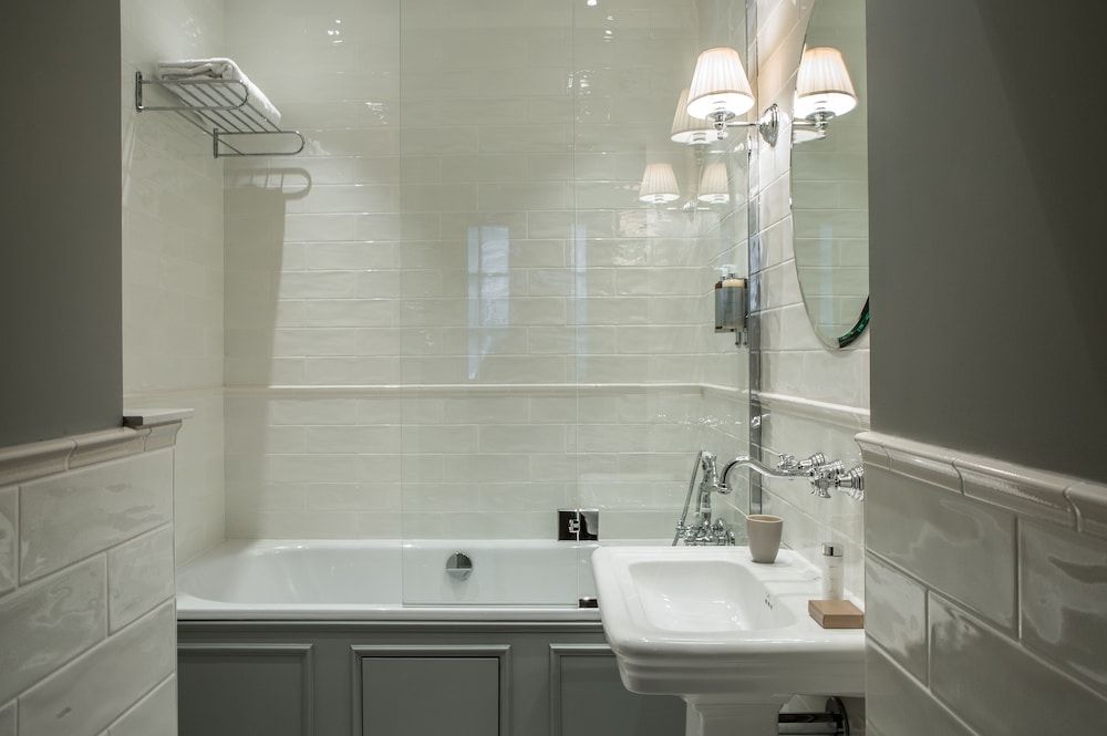 Charles V Classic Double Room 2