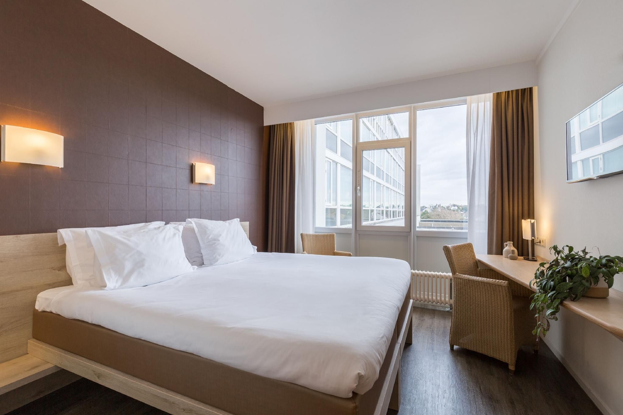 Deluxe Double Room with Bath