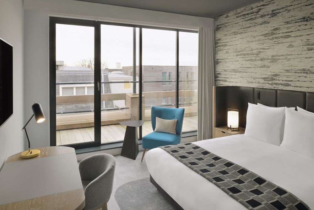 Executive Room, 1 King Bed, Balcony