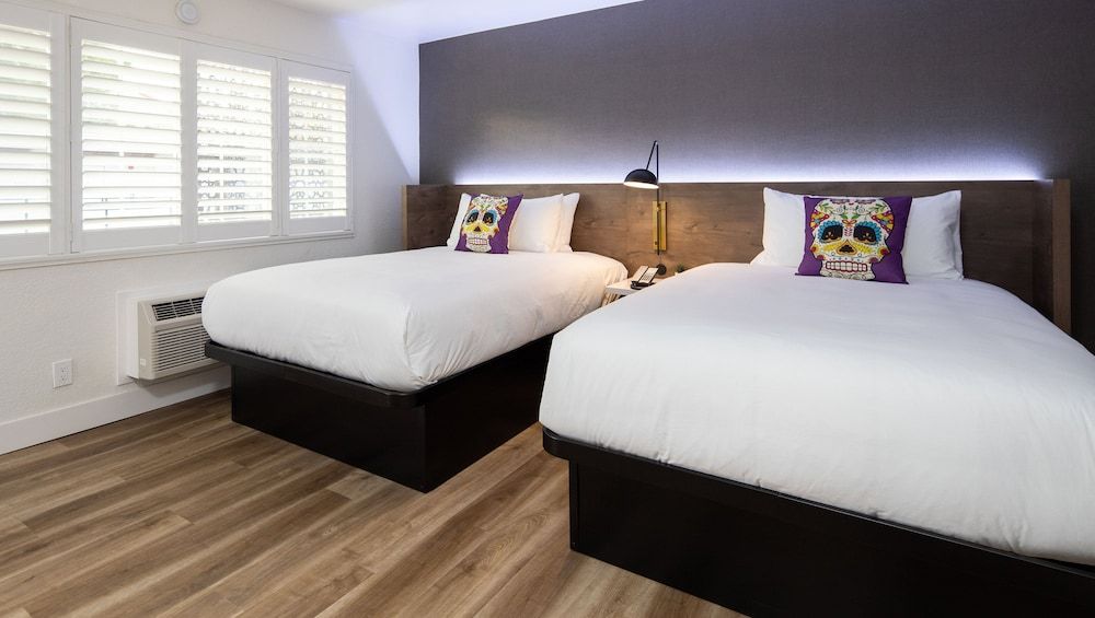 The Catrina Hotel Standard Room, 2 Double Beds, Non Smoking, Refrigerator & Microwave 2