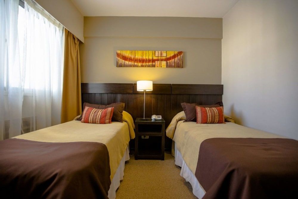 Hotel Carlos V Patagonia Superior Single Room 2