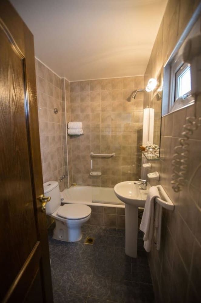 Hotel Carlos V Patagonia Superior Double Room 8