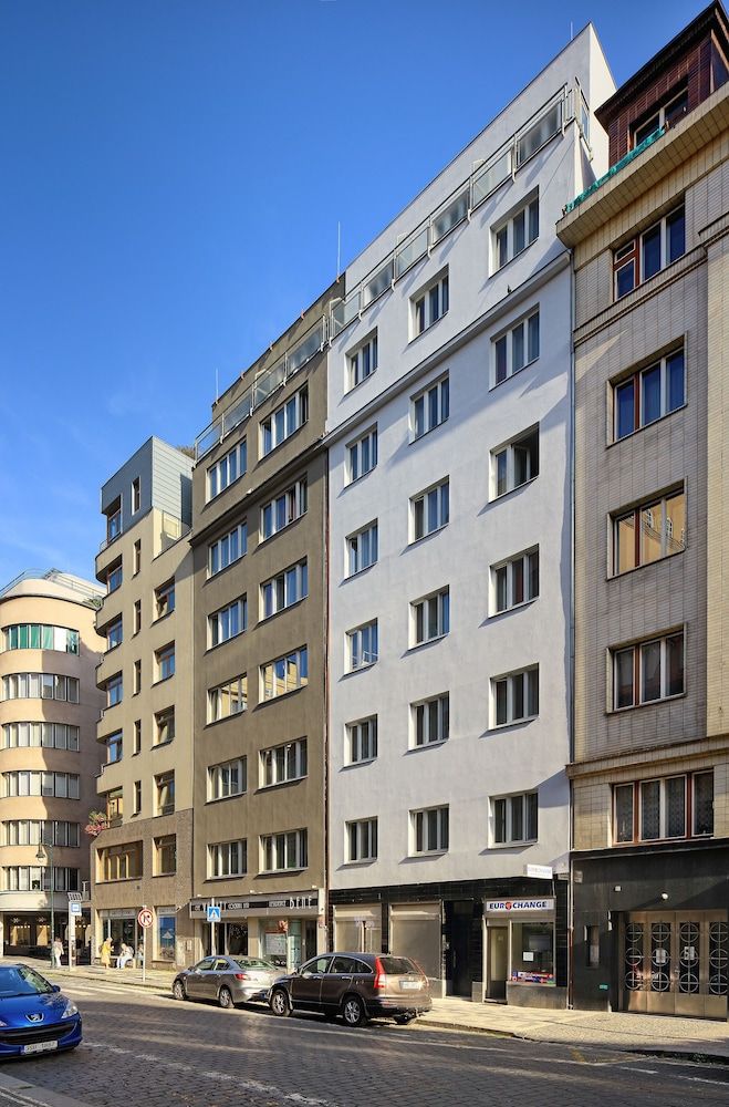 undefined Residence Bene 6