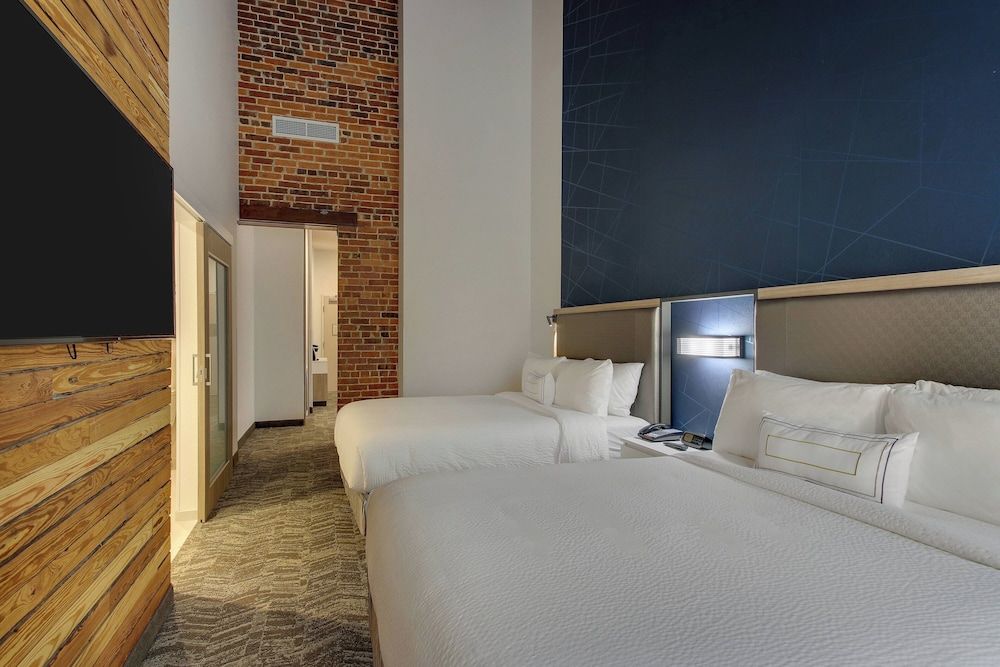 Junior Suite, 2 Queen Beds, Non Smoking, View