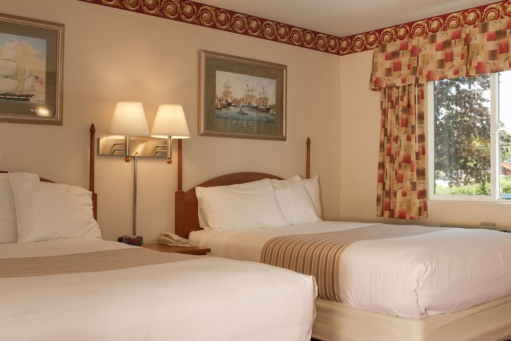 Flagship Inn and Suites Standard Room, 2 Double Beds 2