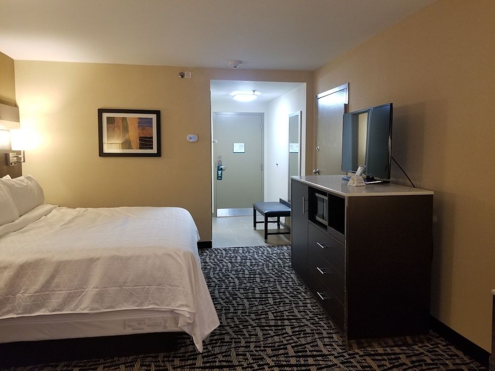 undefined Holiday Inn Poughkeepsie by IHG 4