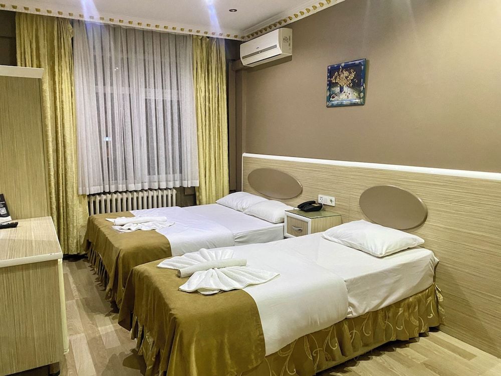 undefined Grand Oral Hotel